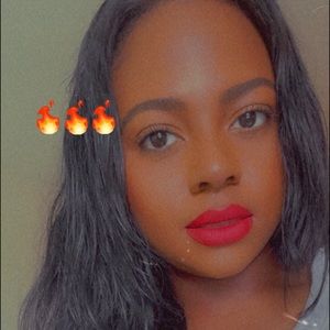 Meet your Posher, Jasmine